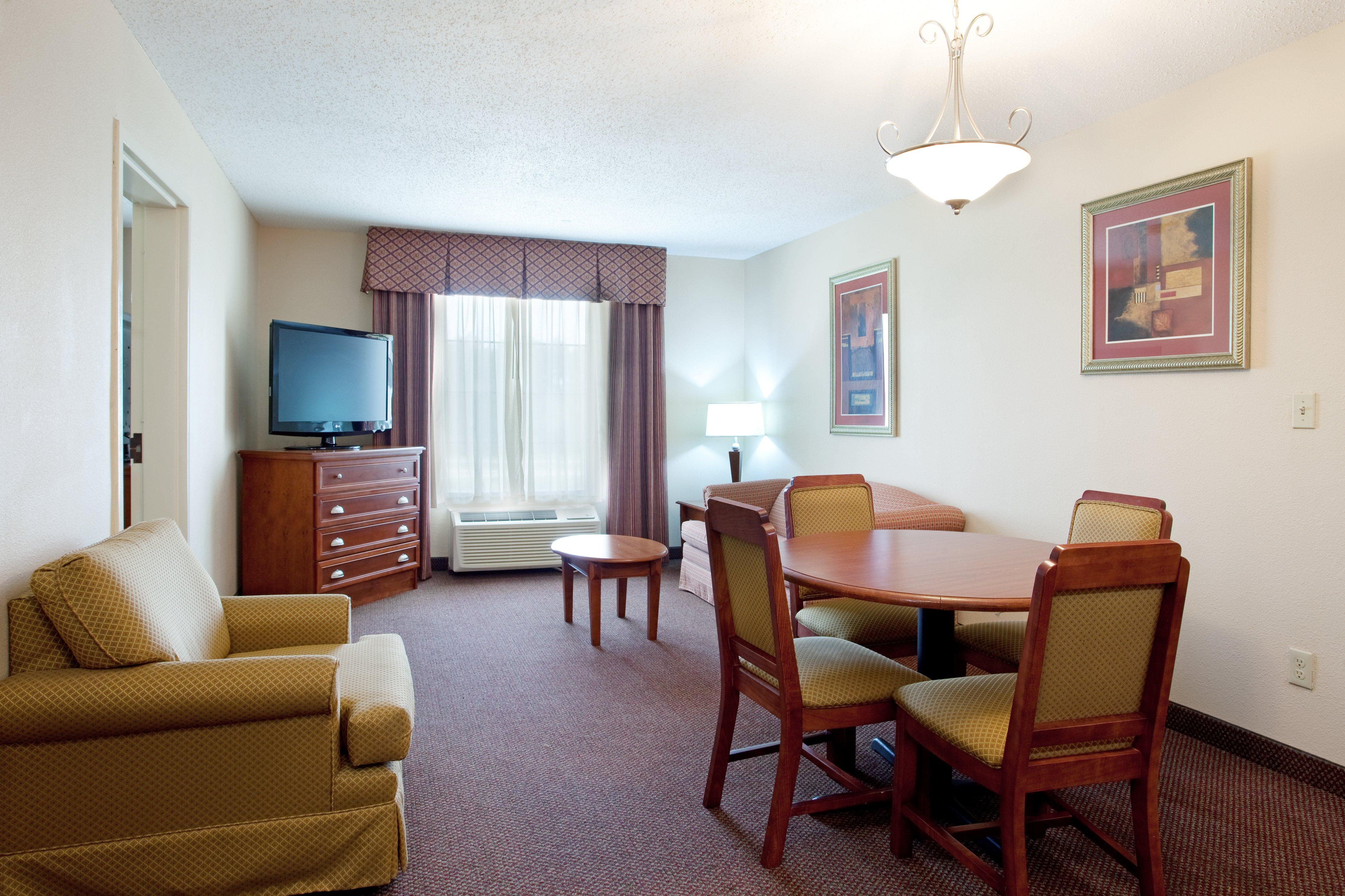 Holiday Inn Express & Suites Sulphur - Lake Charles By Ihg Exterior foto